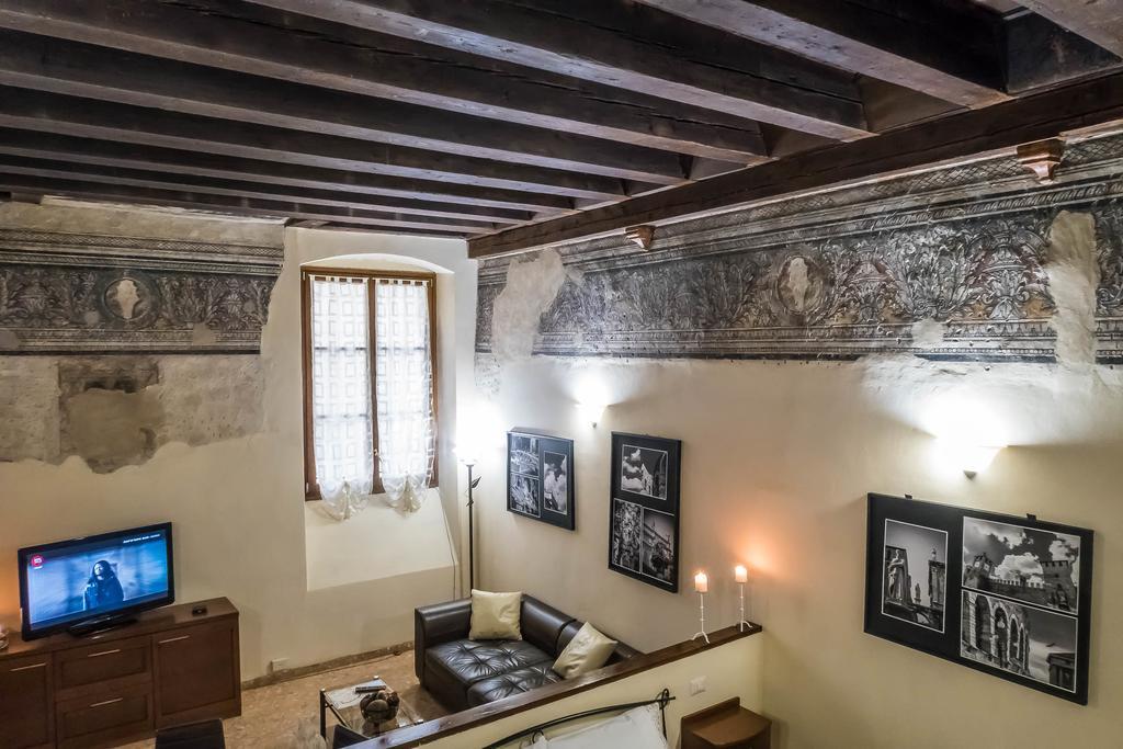 דירות ורונה Palazzo Duomo מראה חיצוני תמונה
